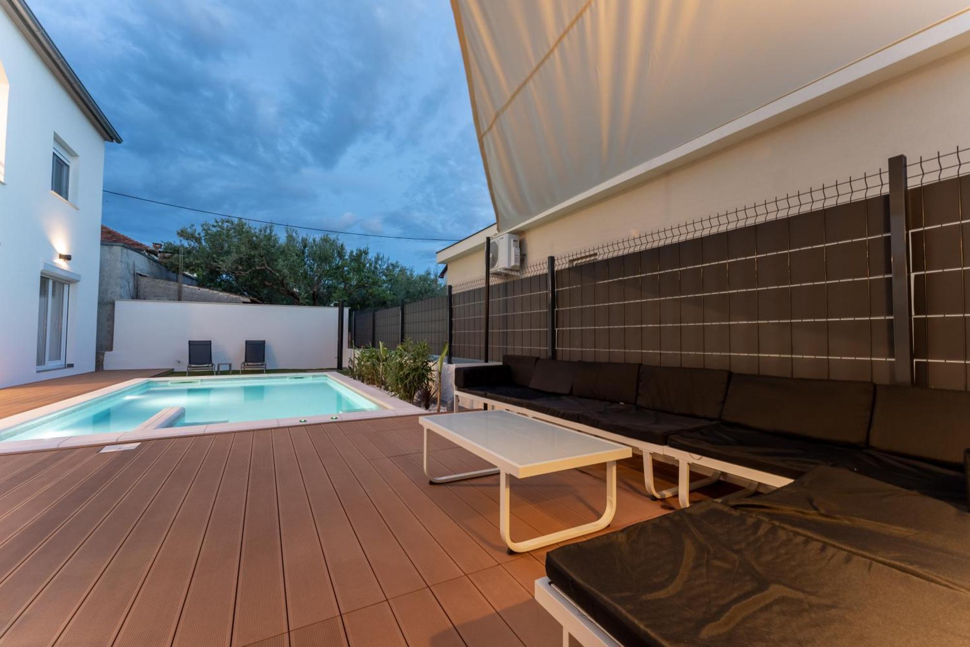 Bernie Apartments With A Pool Zadar Dış mekan fotoğraf